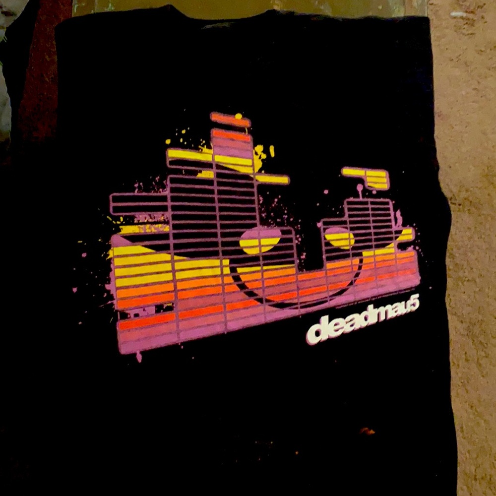 Pre loved Deadmau5 tee